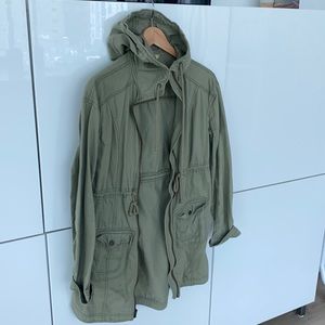 Kaki / green light jacket perfect for spring
